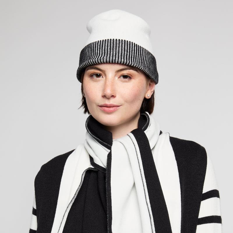 Atelier by Lyse Spenard Reversible Tuque - Black/Ivory