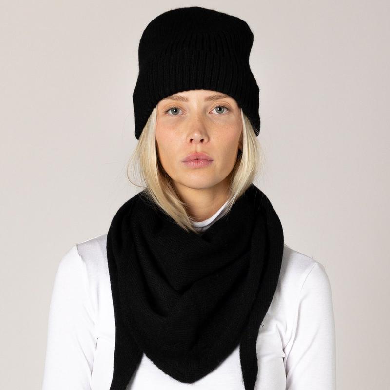 Lyla & Luxe Beanie - Black