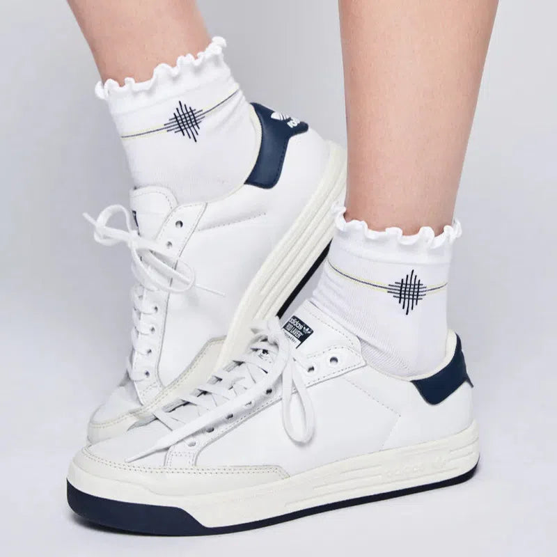 L'Etoile Ruffle Socks- White/Navy