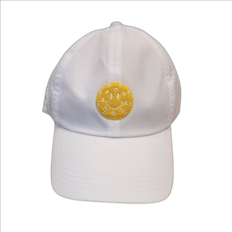 Vimhue Smiley Patch Hat - White