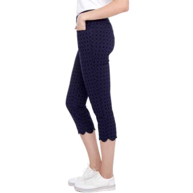 Swing Control Cameo Scalloped Crop Pants (24") - Navy