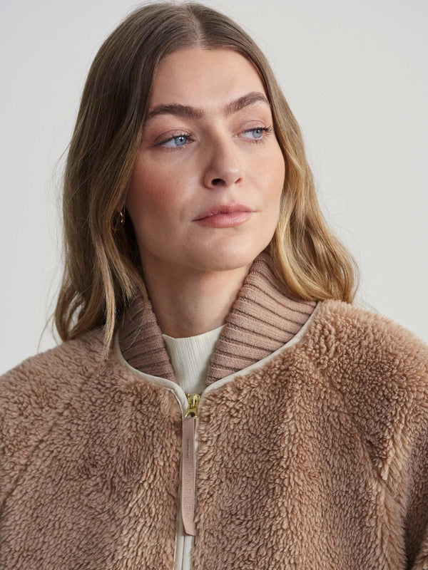 Varley Ella Sherpa Bomber - Chanterelle