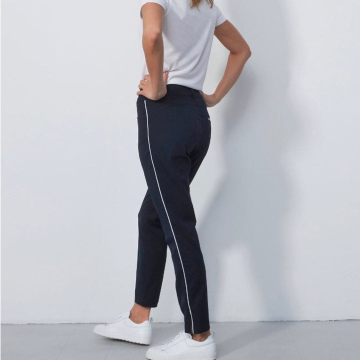 Daily Sports Glam Ankle Pant - Navy